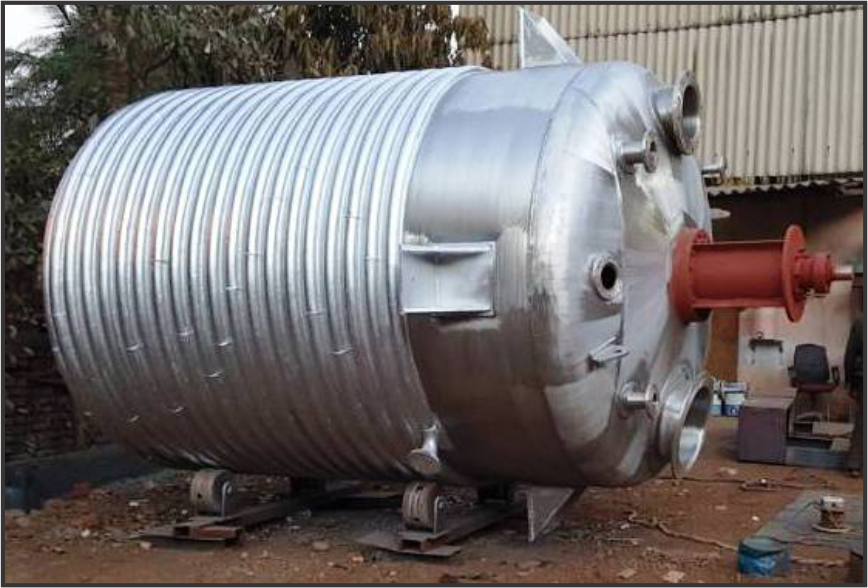 stainless reactor front view